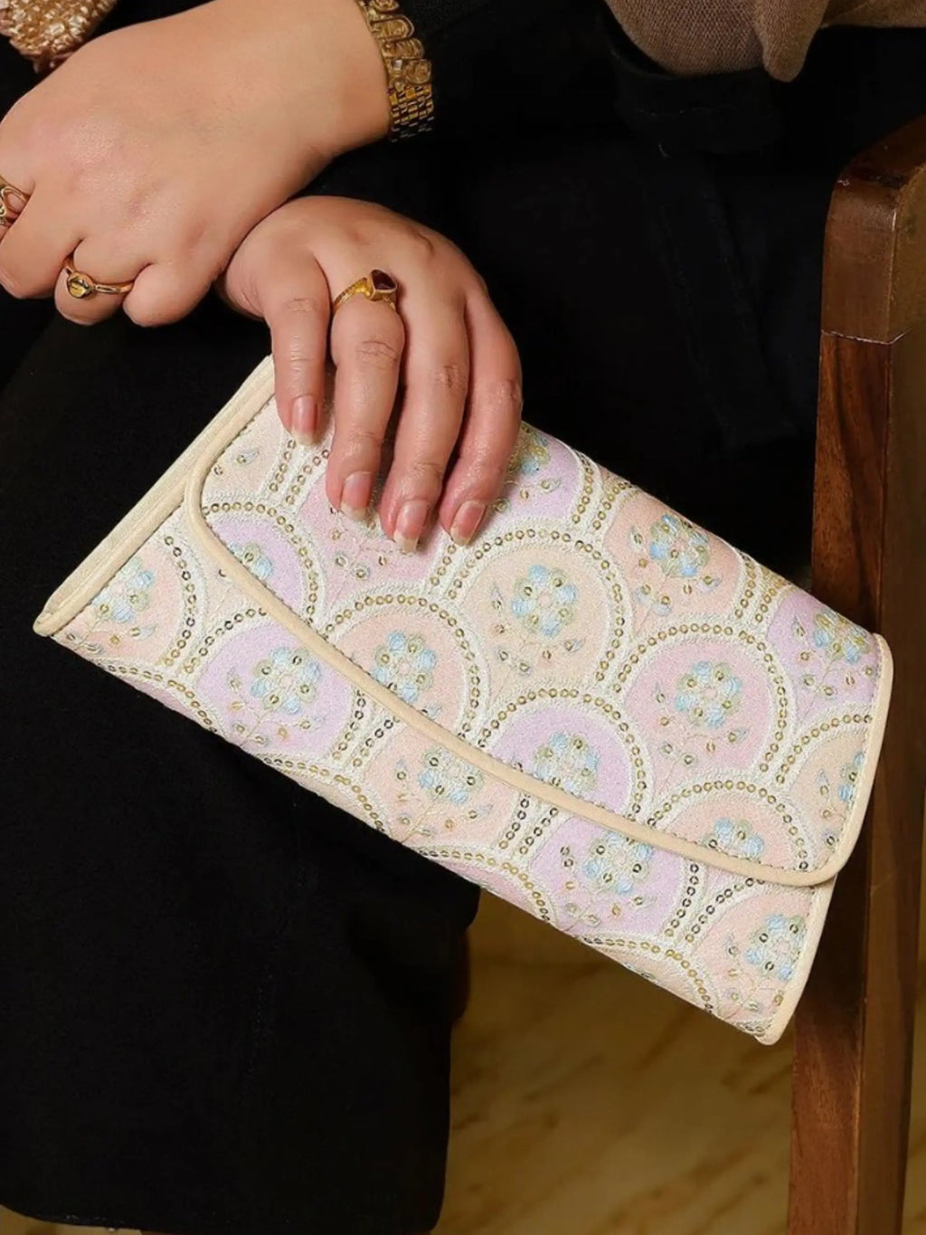 Elisa Wallet Sling - Pearl Blush
