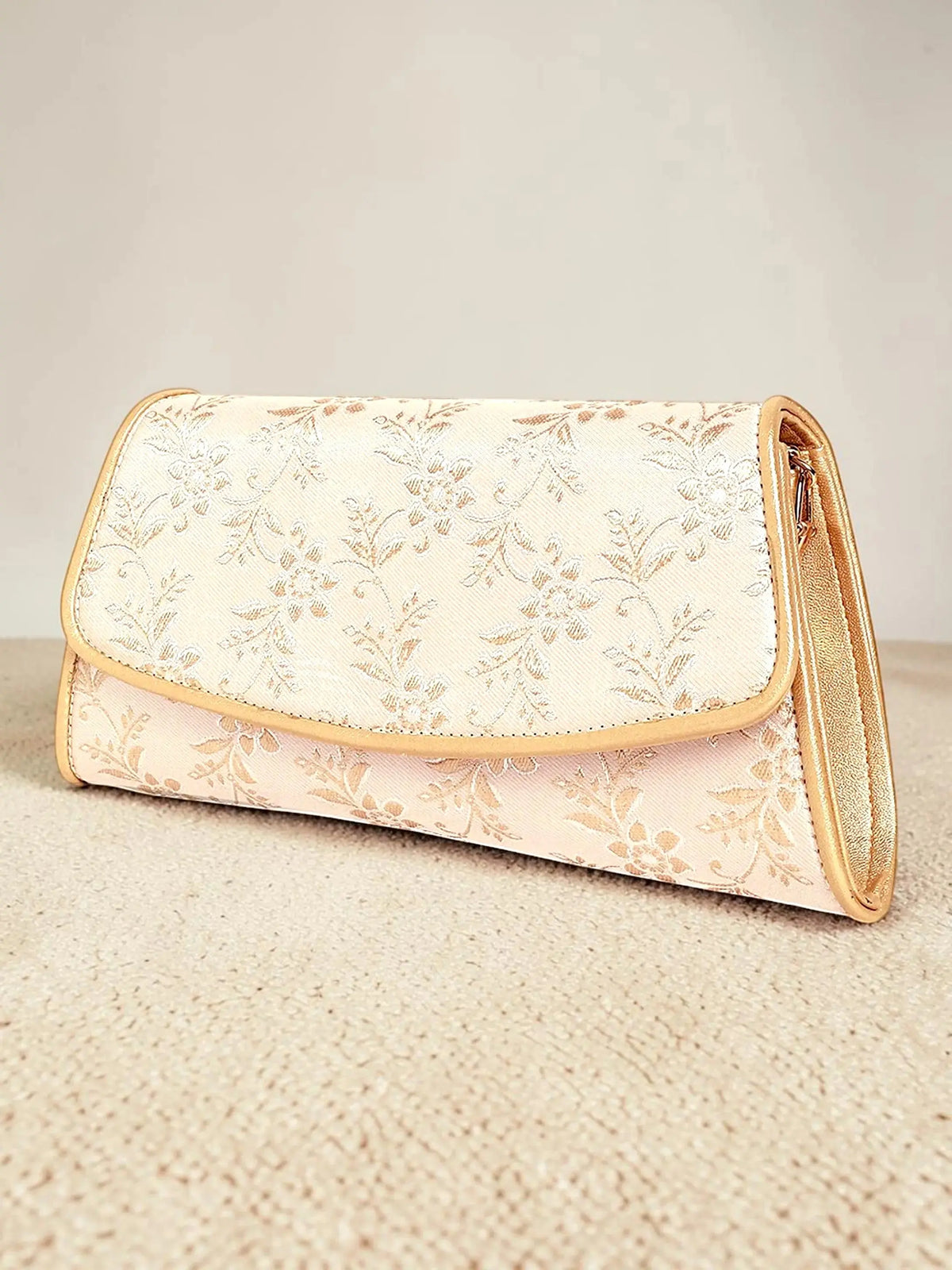 Elisa Wallet Sling - Off white Gold