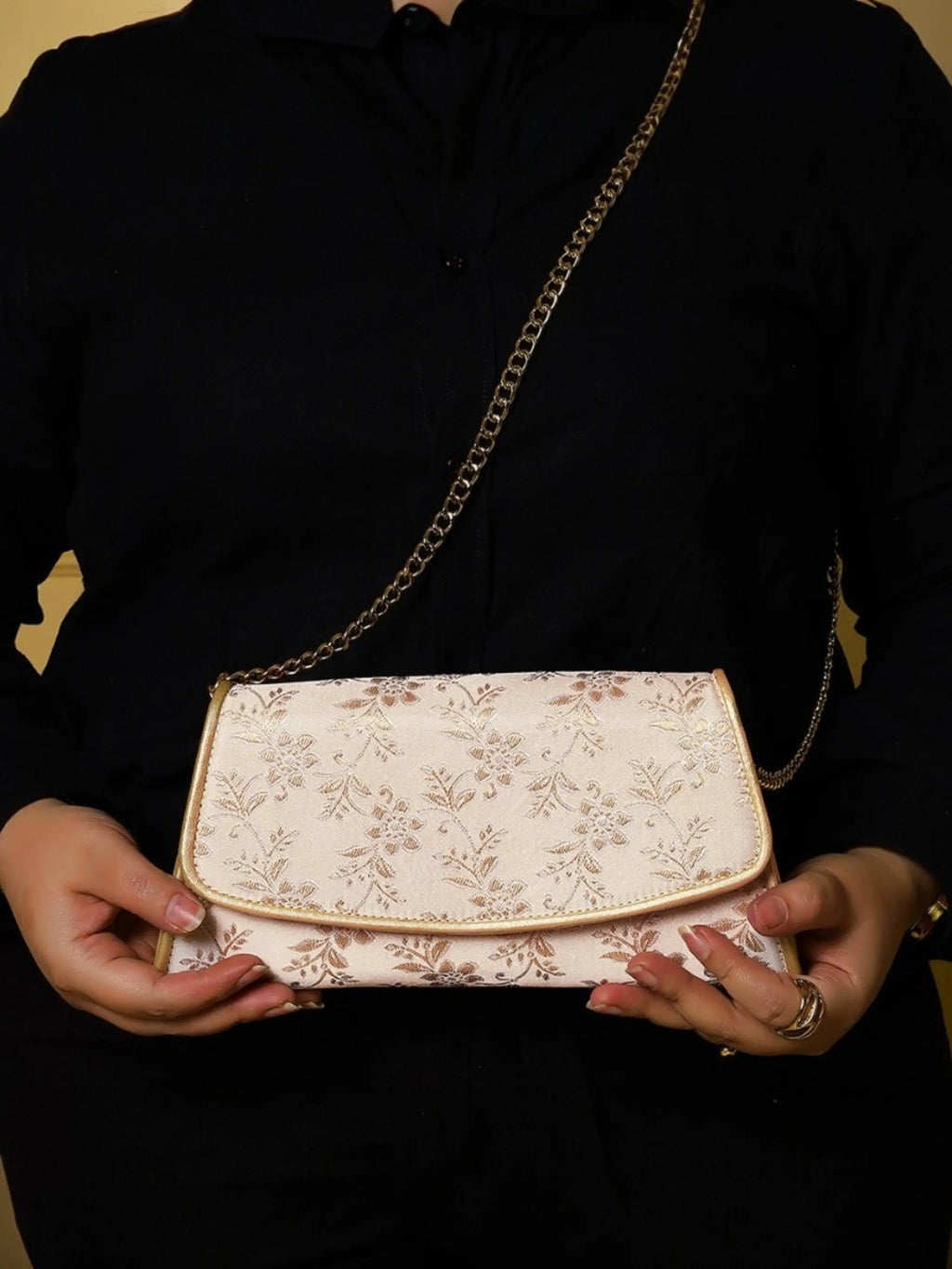 Elisa Wallet Sling - Off white Gold