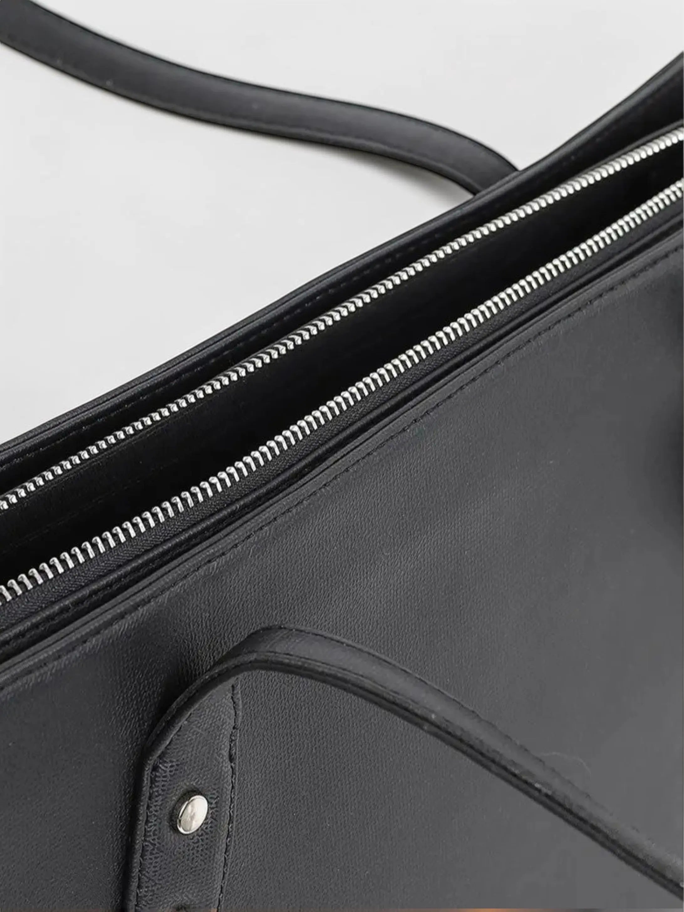 Elevate Tote-Black